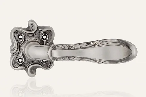 LINEA CALI (made in Italy), LIBERTY. Дверная ручка, металлическое олово + ключевины PAT. 1 компл.
