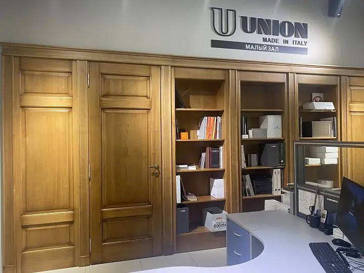 Falegnomeria Classica, модель 5-31. Массив древесины ольхи, с эффектом старины - Alder Anticato Noce Chiaro.