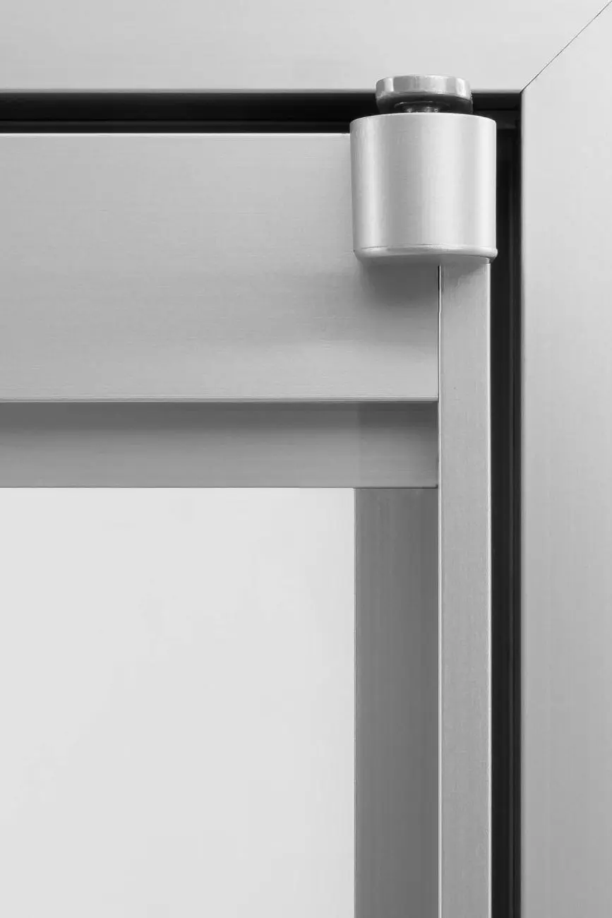 BATTCC STP45 QUADRA product door white glass aluminium hinged detail.