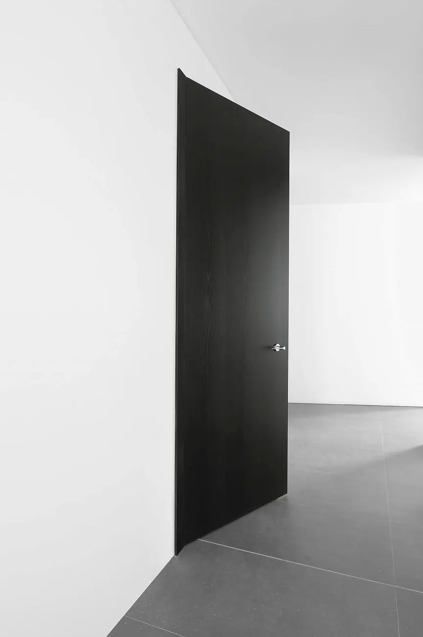 BATTEFFIL EFFILM LEVEL product door black ash open.