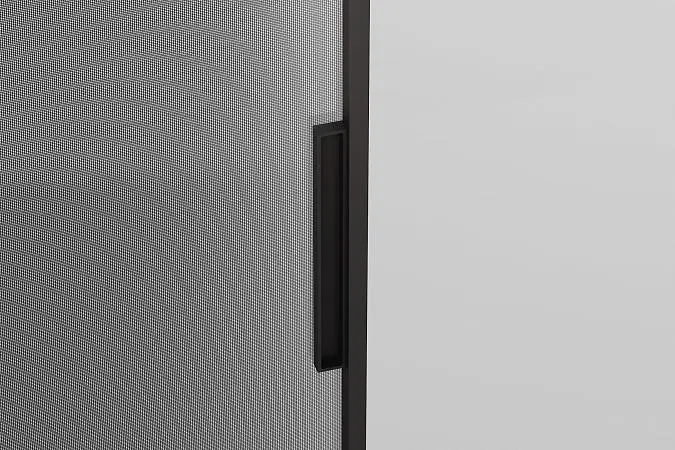 СТРАТУС-СИГМА | STRATUS-SIGMA, стекло прозрачное с металлизированной сеткой GT14 Сетка Чёрная, алюминиевый каркас полотна в цвете AL08 Чёрный. Фрагмент полотна.