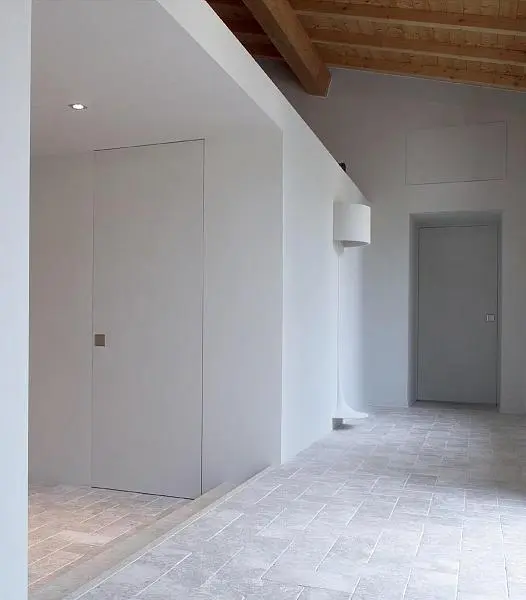 Межкомнатная дверь Porta rasoparete da tinteggiare