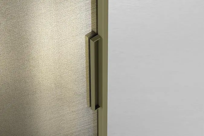 STRATUS-SLIM, стекло прозрачное с металлизированной сеткой GT13 Rete Oro, алюминиевый каркас полотна в цвете AL04 Soft Bronze. Фрагмент полотна.