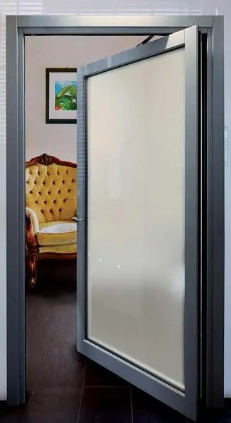 Входная дверь