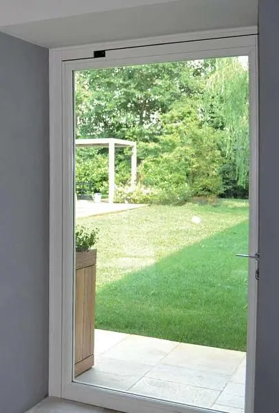 Входная дверь