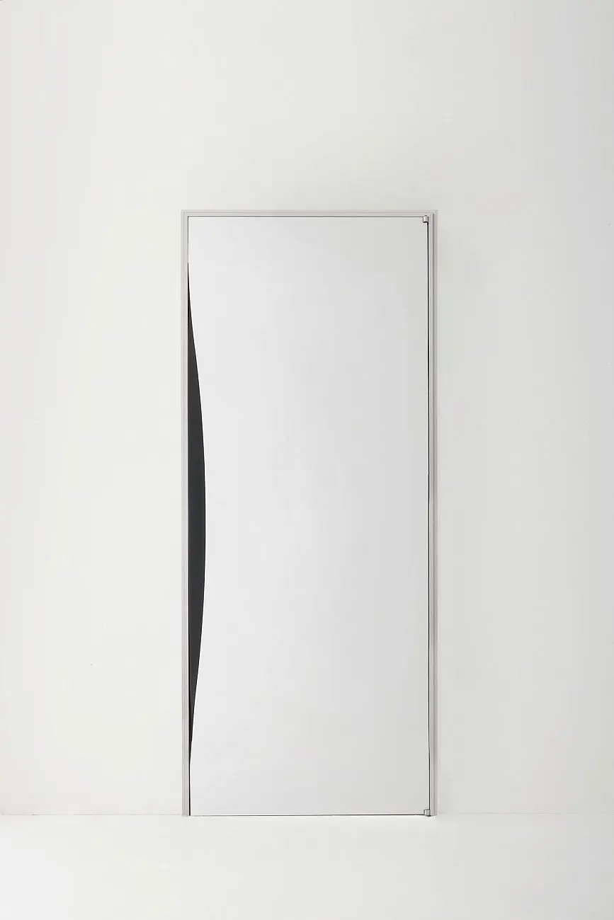 BATTCC STPSLM BLOW product door white glossy lacquered.