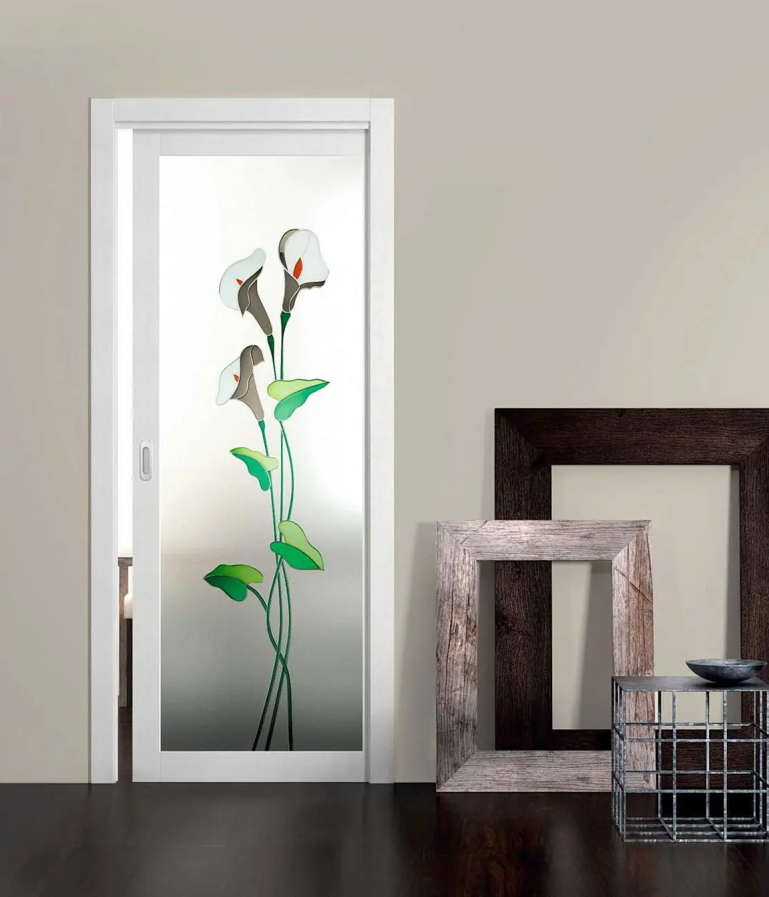 Elegance Arianna, scorrevole interno muro, Laccato Bianco, vetro Acidato, decoro Calliope.