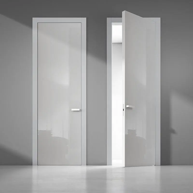 FILO, модель Piatto, глянцевая эмаль LG06 Grigio Seta Gloss, традиционный короб и наличники в отделке матовая эмаль L06 Grigio Seta.