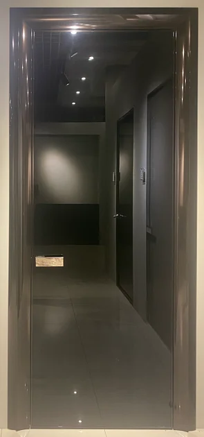 LONGHI (made in Italy), IANUS. Безопасное крашеное стекло. 80х240см.