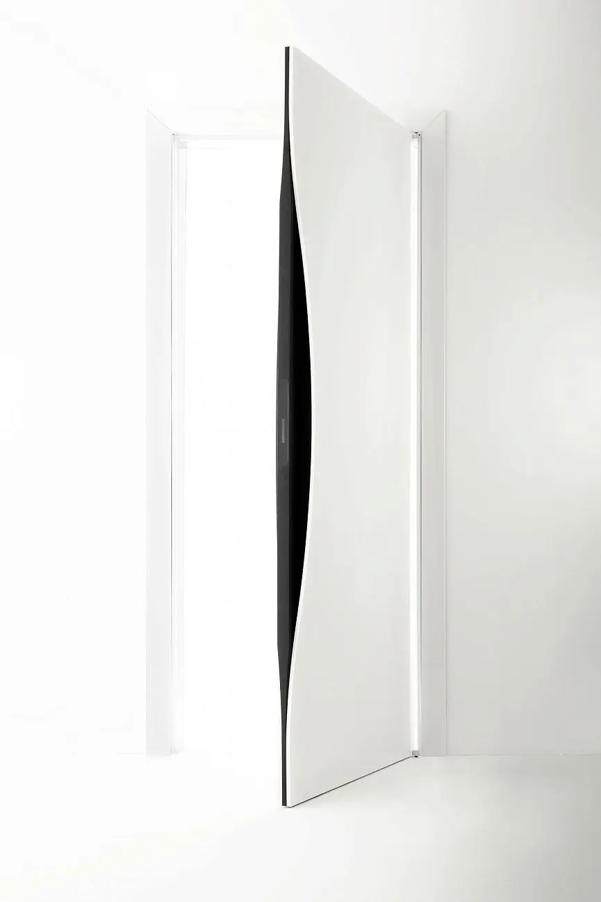 BATTCC STP45 BLOW product door white.