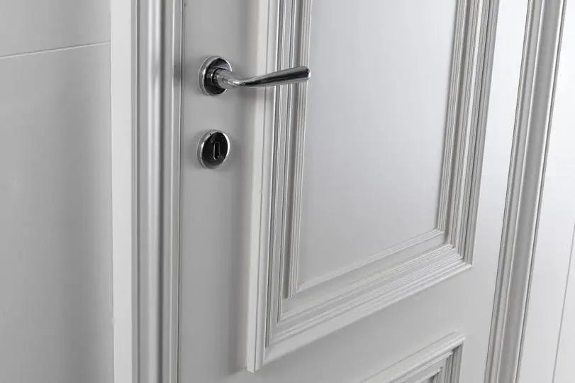 Фрагмент двери. PRIMA, модель P, матовая эмаль Bianco.